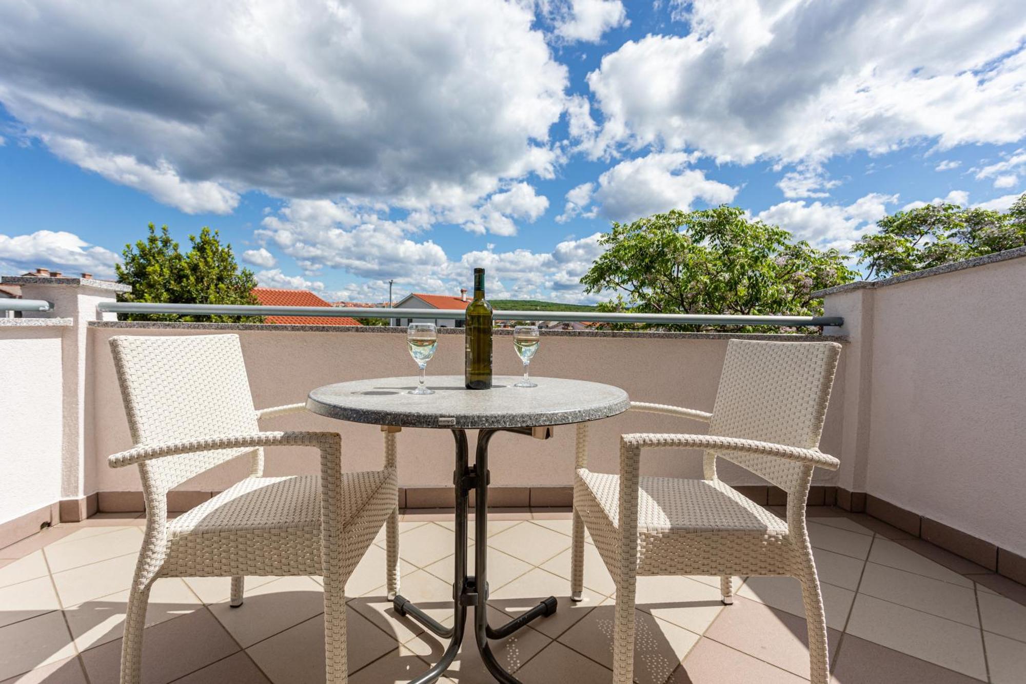 B&B Villa Ana Krk Town Εξωτερικό φωτογραφία