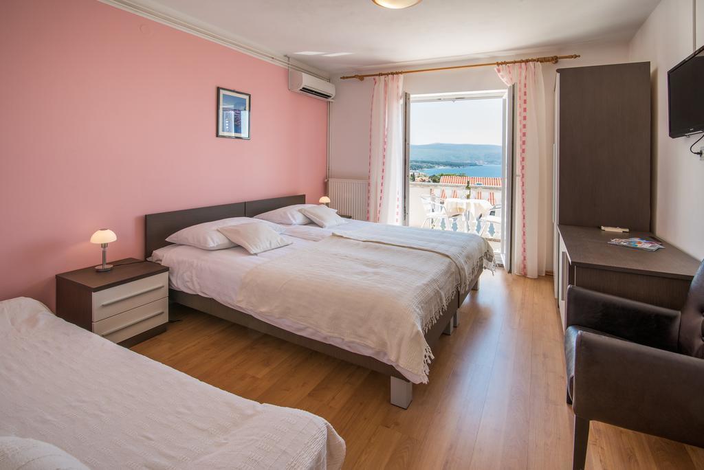 B&B Villa Ana Krk Town Εξωτερικό φωτογραφία