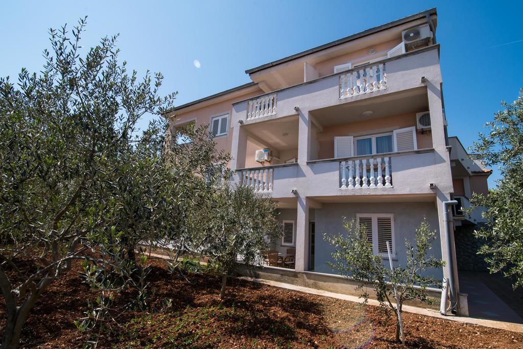 B&B Villa Ana Krk Town Εξωτερικό φωτογραφία