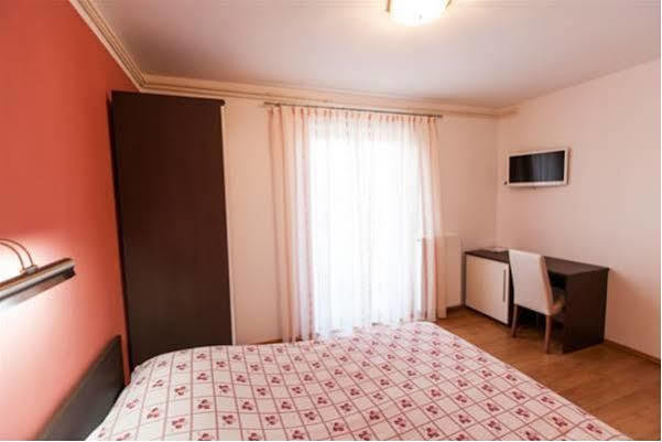 B&B Villa Ana Krk Town Εξωτερικό φωτογραφία
