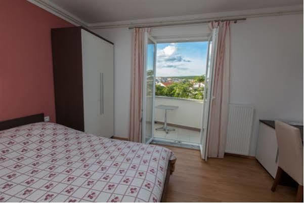 B&B Villa Ana Krk Town Εξωτερικό φωτογραφία