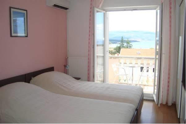 B&B Villa Ana Krk Town Εξωτερικό φωτογραφία